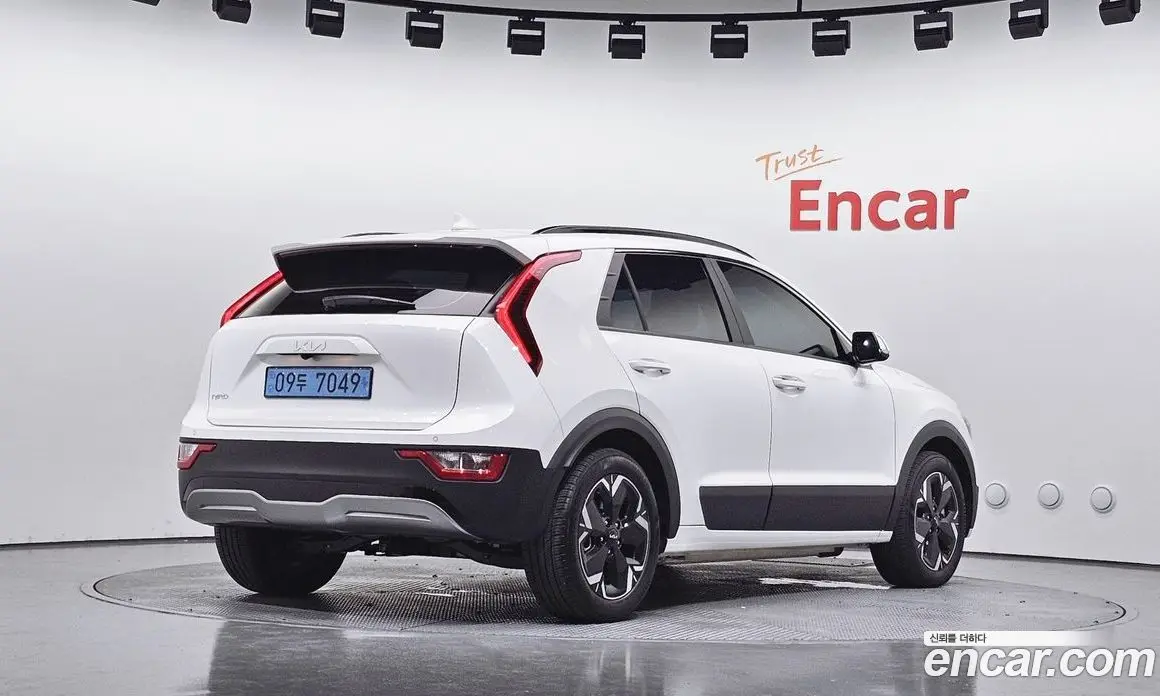 Kia Niro 2023 0.2 автомат (гидро), фото 2 Kia Niro 2023 0.2 автомат (гидро), фото 2