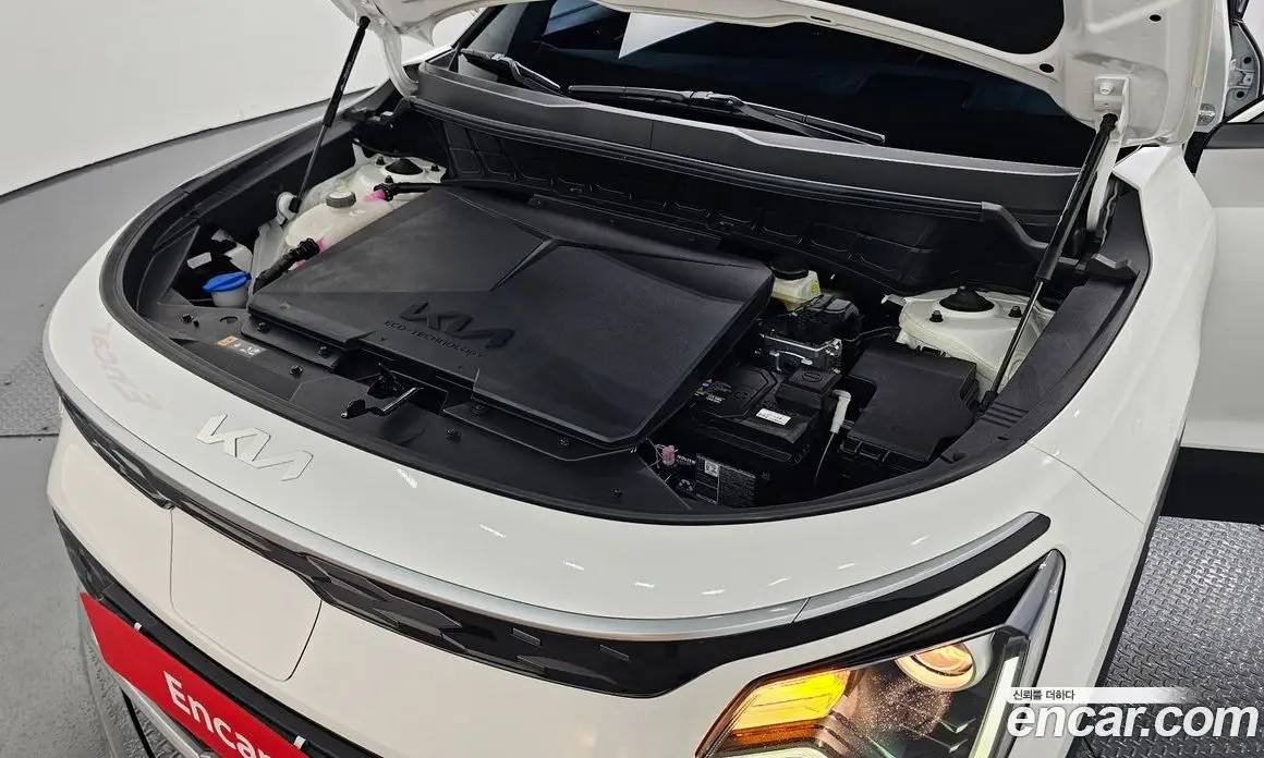 Kia Niro 2023 0.2 автомат (гидро), фото 6 Kia Niro 2023 0.2 автомат (гидро), фото 6