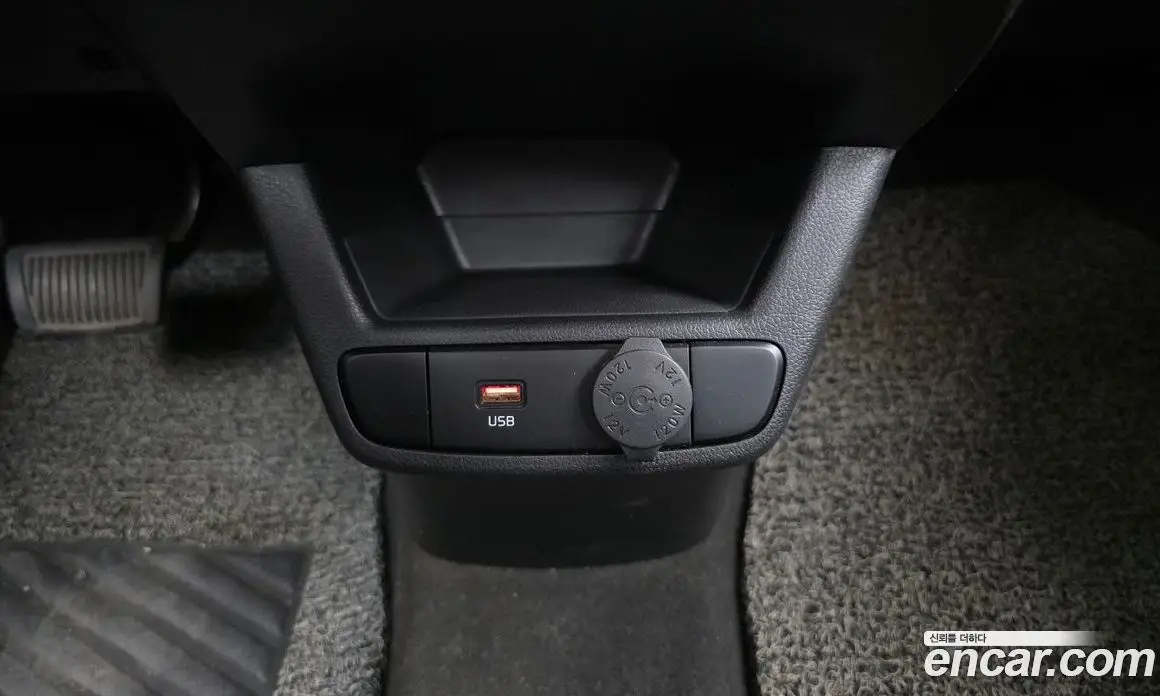 Kia Ray 2022 1.0 автомат (гидро), фото 16