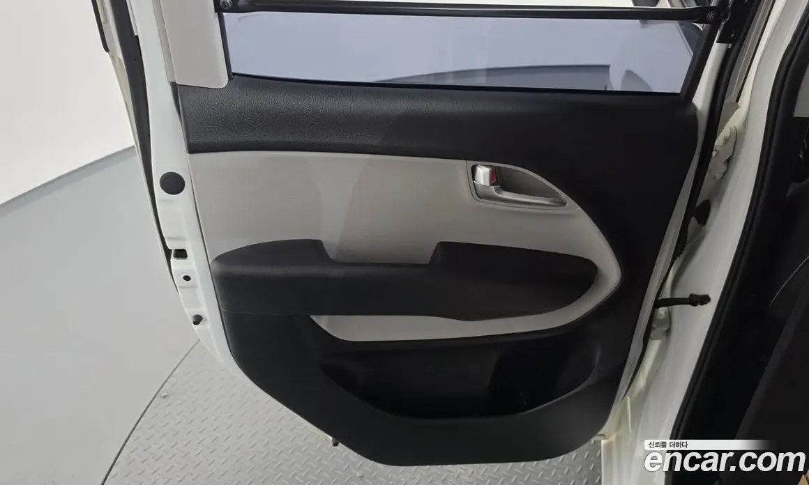 Kia Ray 2025 1.0 автомат (гидро), фото 15