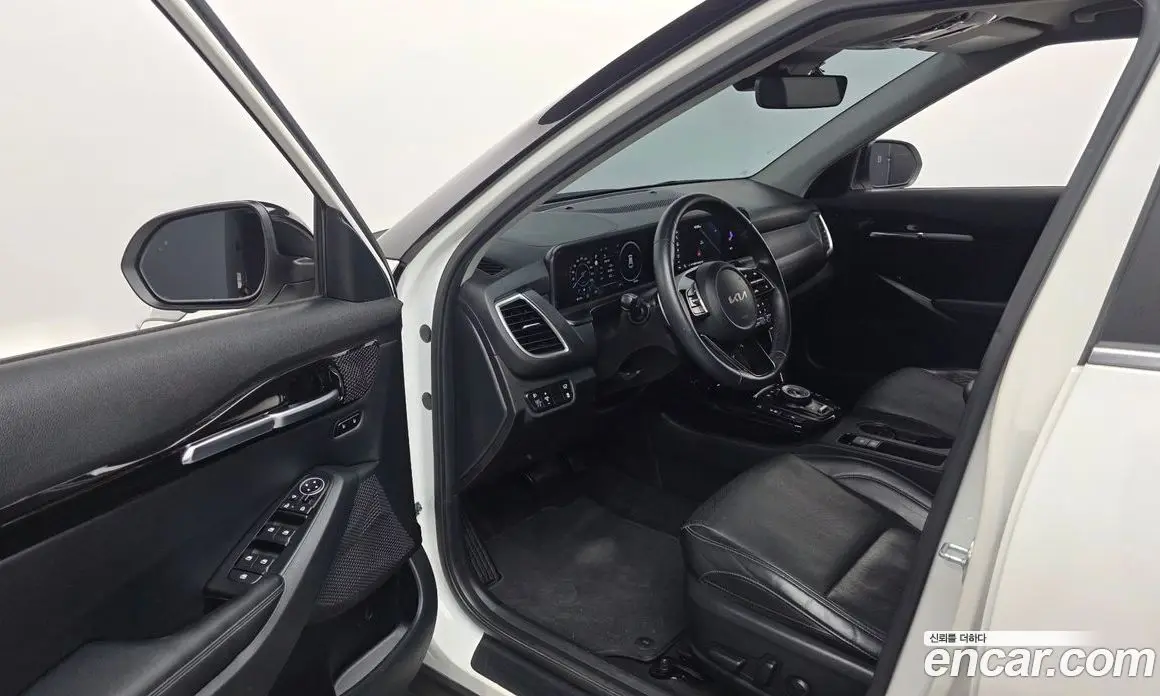 Kia Seltos 2023 1.6 автомат (гидро), фото 13 Kia Seltos 2023 1.6 автомат (гидро), фото 13