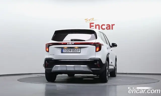 Kia Seltos 2024 2.0 автомат (гидро), миниатюра 4