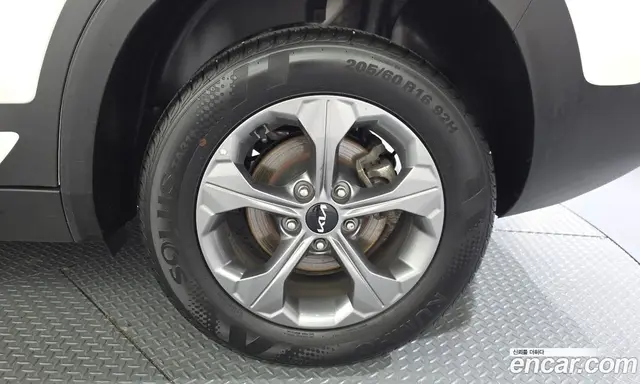 Kia Seltos 2024 2.0 автомат (гидро), миниатюра 7