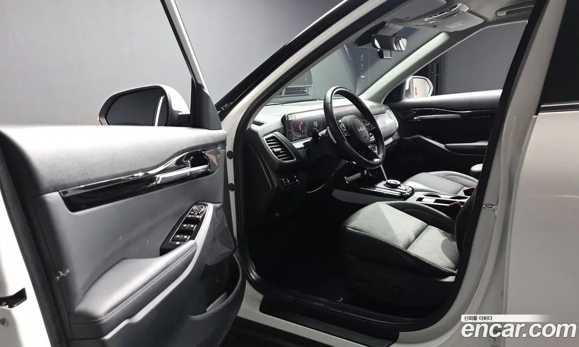 Kia Seltos 2024 1.6 автомат (гидро), фото 13 Kia Seltos 2024 1.6 автомат (гидро), фото 13