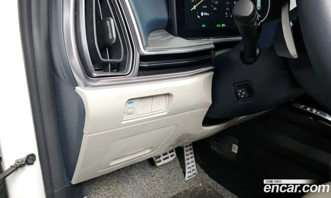 Kia Sorento 2024 1.6 автомат (гидро), фото 17 Kia Sorento 2024 1.6 автомат (гидро), фото 17