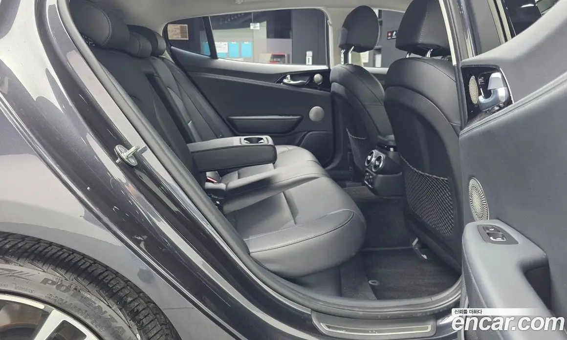 Kia Stinger 2018 2.0 автомат (гидро), фото 17