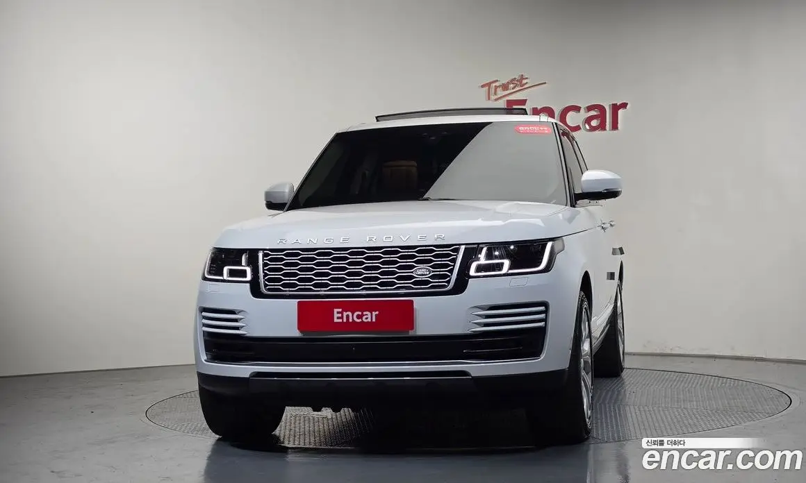 Land Rover Range Rover 2021 3.0 автомат (гидро), фото 2 Land Rover Range Rover 2021 3.0 автомат (гидро), фото 2