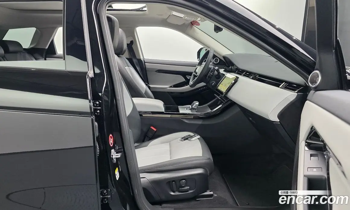 Land Rover Range Rover Evoque 2024 2.0 автомат (гидро), фото 18