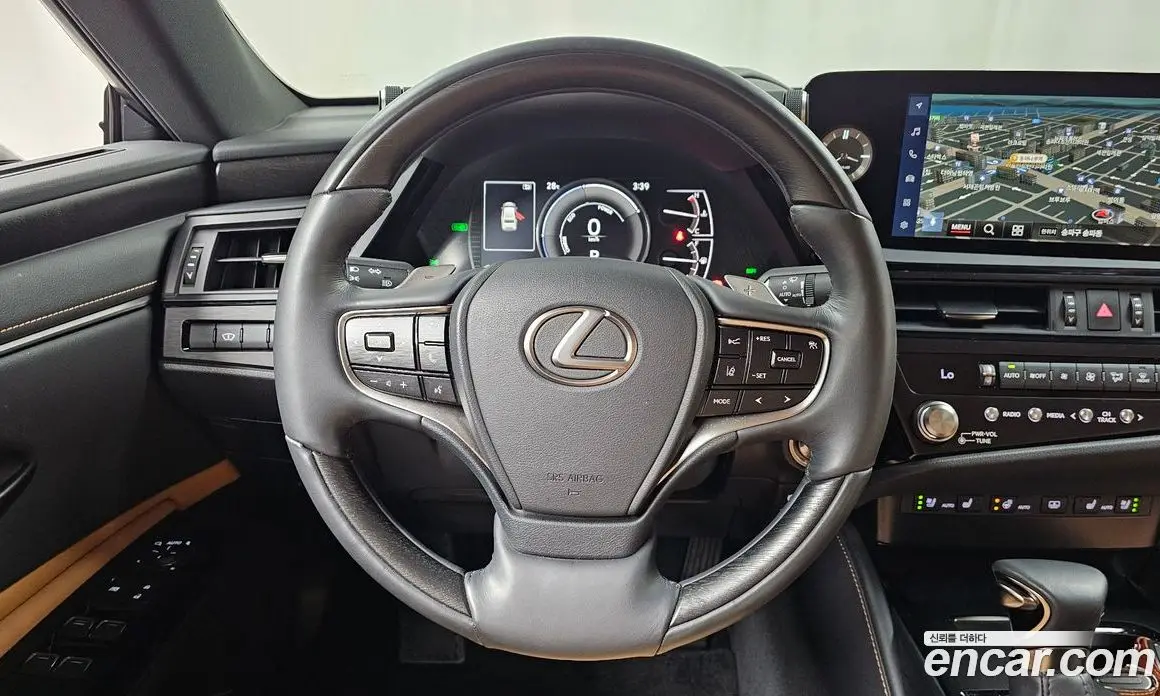 Lexus ES 2023 2.5 автомат (гидро), фото 18