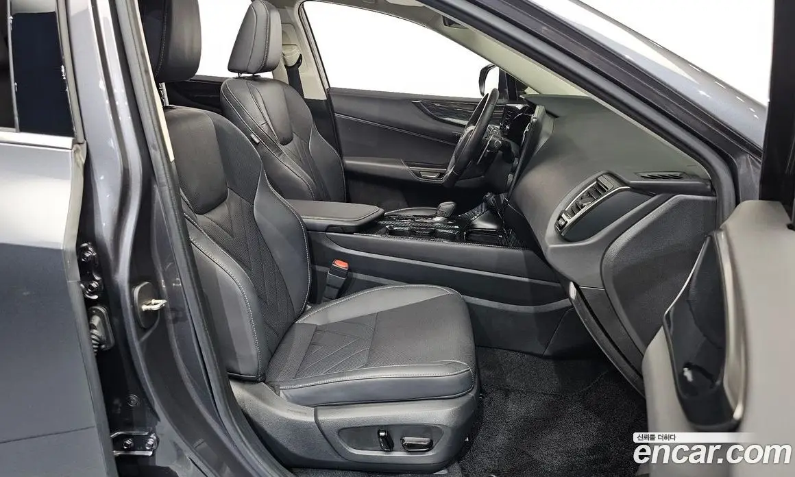 Lexus NX 2023 2.5 автомат (гидро), фото 16