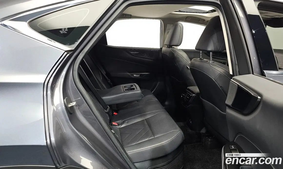 Lexus NX 2023 2.5 автомат (гидро), фото 17