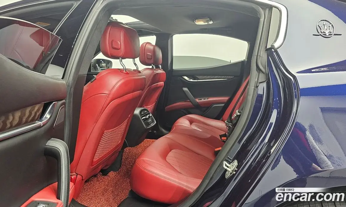 Maserati Ghibli 2018 3.0 автомат (гидро), фото 16 Maserati Ghibli 2018 3.0 автомат (гидро), фото 16