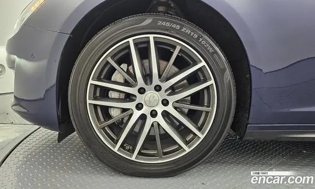 Maserati Ghibli 2018 3.0 автомат (гидро), миниатюра 5 Maserati Ghibli 2018 3.0 автомат (гидро), миниатюра 5