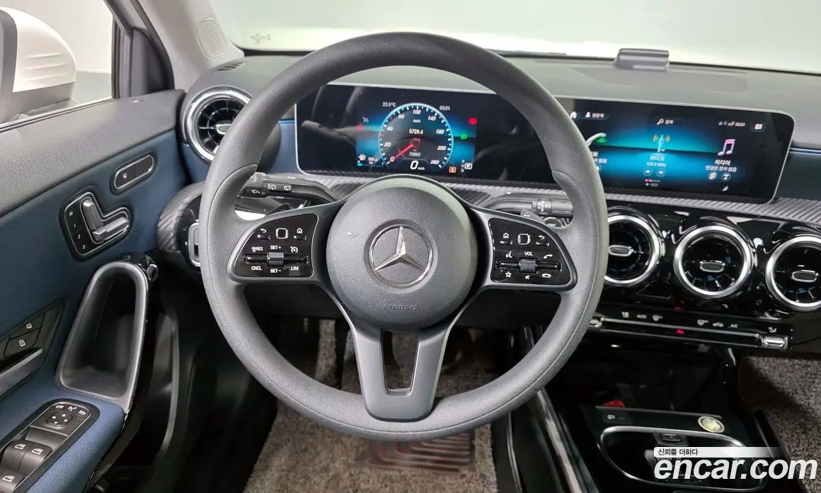 Mercedes-Benz A-Class 2019 2.0 автомат (гидро), фото 19