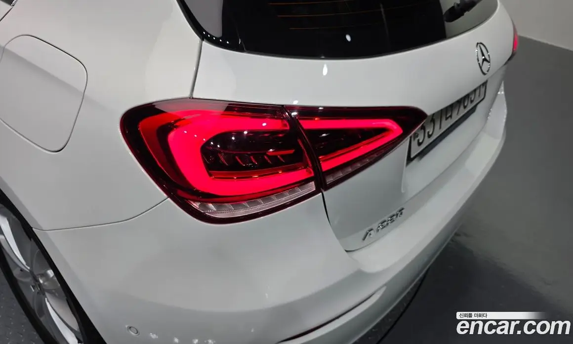 Mercedes-Benz A-Class 2019 2.0 автомат (гидро), фото 9