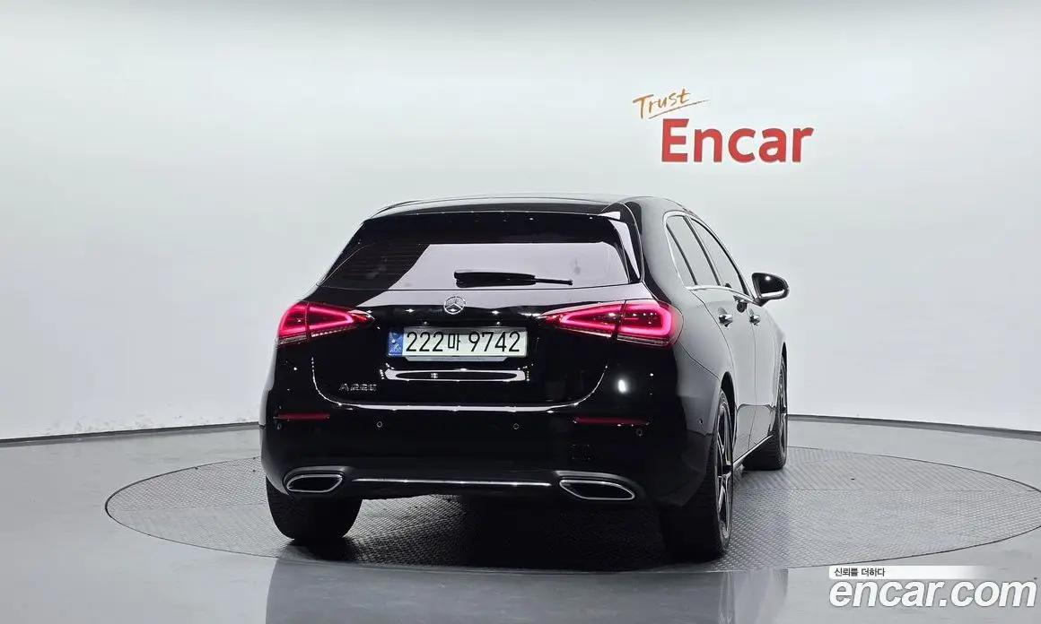 Mercedes-Benz A-Class 2021 2.0 автомат (гидро), фото 3
