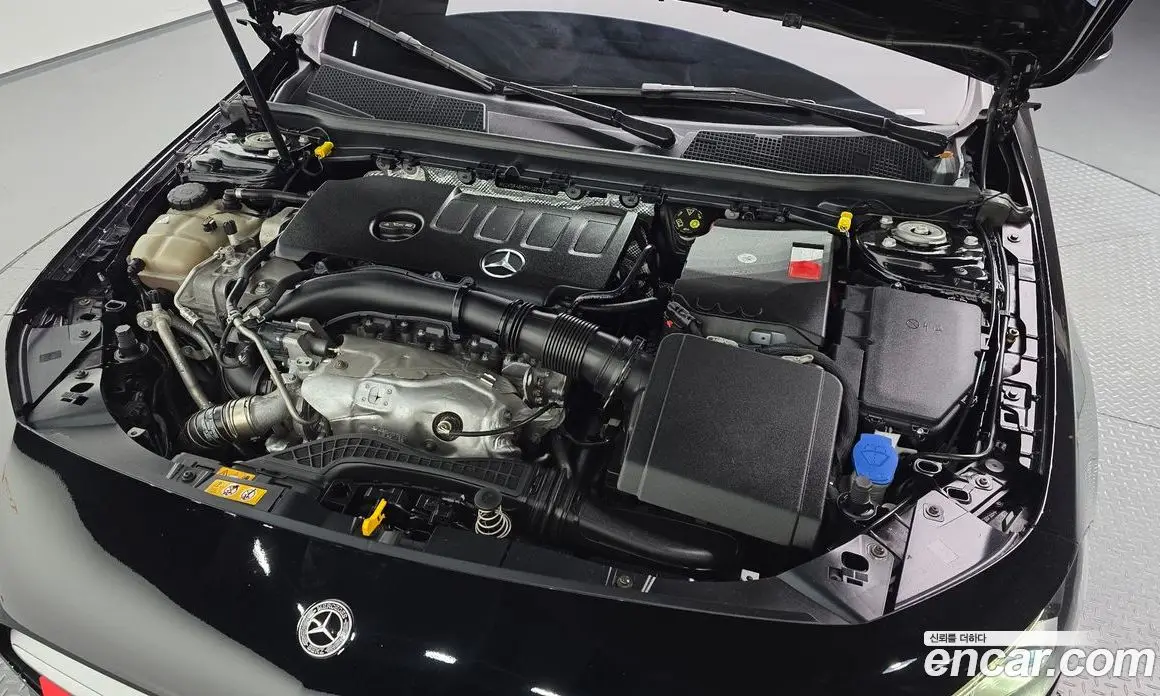 Mercedes-Benz A-Class 2021 2.0 автомат (гидро), фото 5