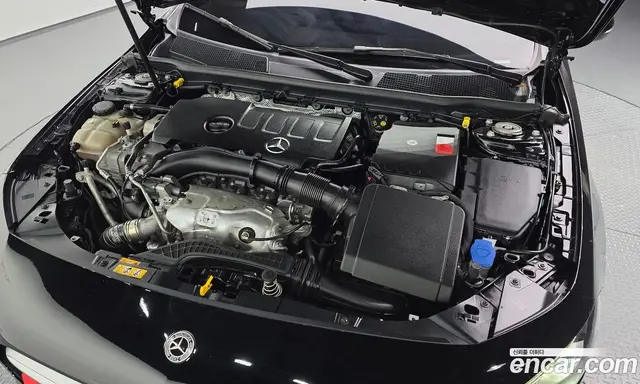 Mercedes-Benz A-Class 2021 2.0 автомат (гидро), миниатюра 5