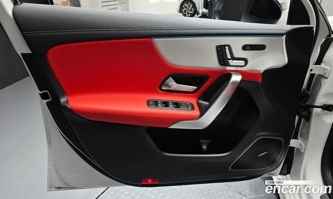 Mercedes-Benz A-Class 2025 2.0 автомат (гидро), фото 14