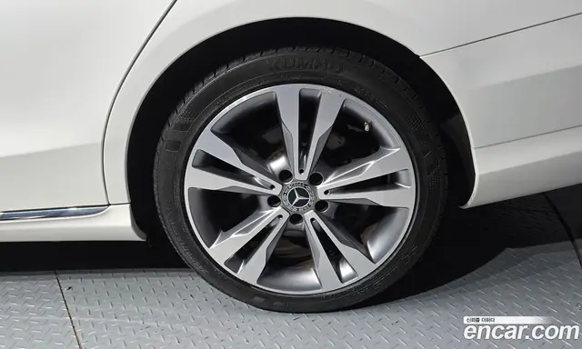Mercedes-Benz C-Class 2018 2.1 автомат (гидро), миниатюра 7 Mercedes-Benz C-Class 2018 2.1 автомат (гидро), миниатюра 7