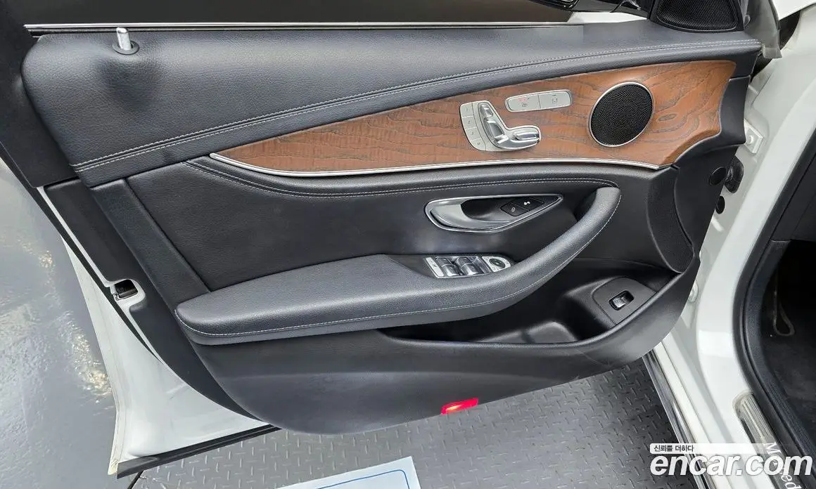Mercedes-Benz E-Class 2016 1.9 автомат (гидро), фото 13 Mercedes-Benz E-Class 2016 1.9 автомат (гидро), фото 13