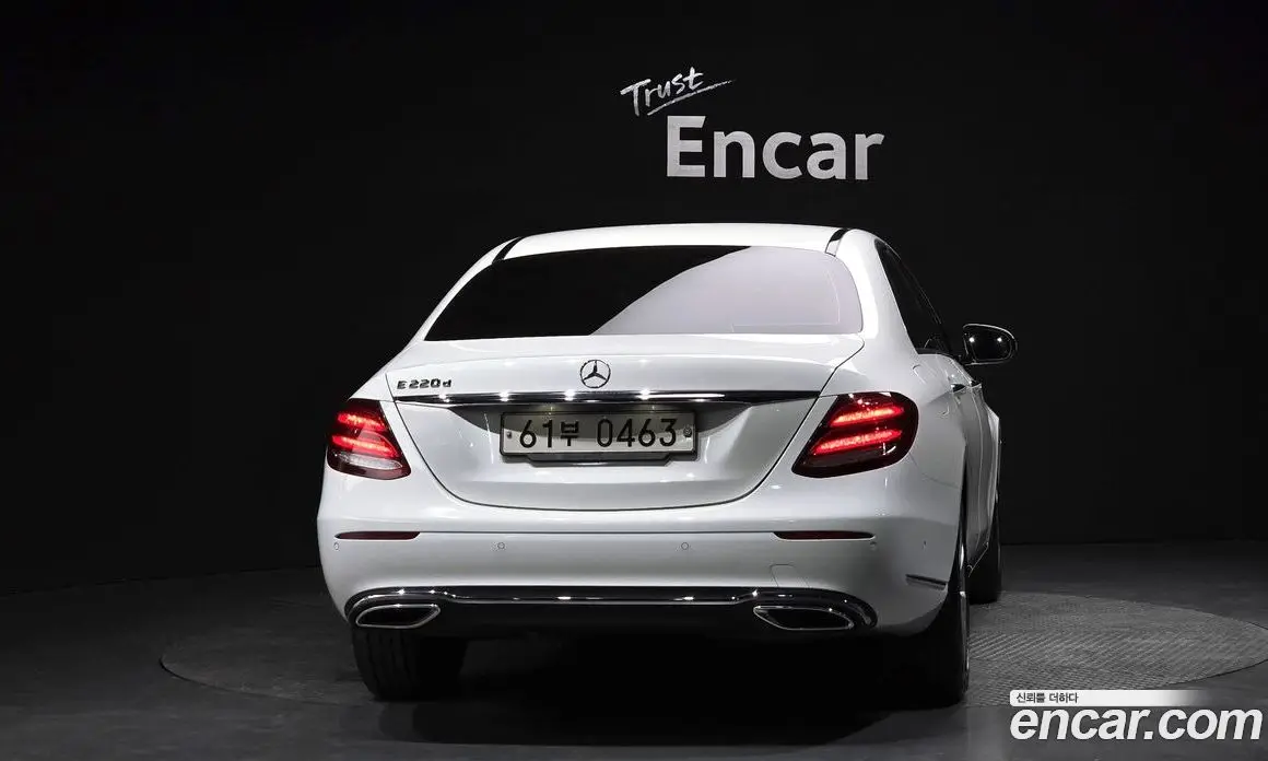 Mercedes-Benz E-Class 2016 1.9 автомат (гидро), фото 3 Mercedes-Benz E-Class 2016 1.9 автомат (гидро), фото 3