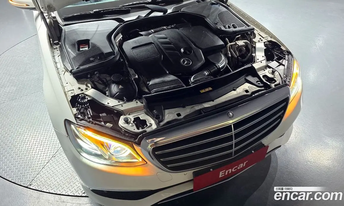 Mercedes-Benz E-Class 2016 1.9 автомат (гидро), фото 5 Mercedes-Benz E-Class 2016 1.9 автомат (гидро), фото 5
