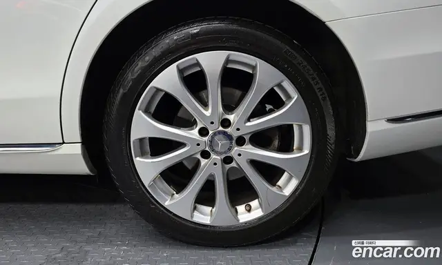 Mercedes-Benz E-Class 2016 1.9 автомат (гидро), миниатюра 6 Mercedes-Benz E-Class 2016 1.9 автомат (гидро), миниатюра 6