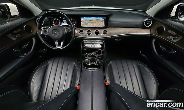 Mercedes-Benz E-Class 2016 1.9 автомат (гидро), миниатюра 9 Mercedes-Benz E-Class 2016 1.9 автомат (гидро), миниатюра 9