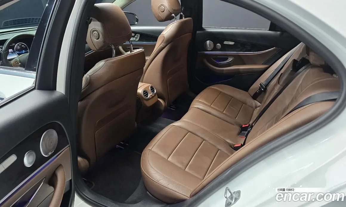 Mercedes-Benz E-Class 2017 2.0 автомат (гидро), фото 16