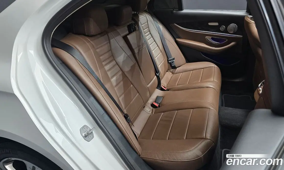 Mercedes-Benz E-Class 2017 2.0 автомат (гидро), фото 17