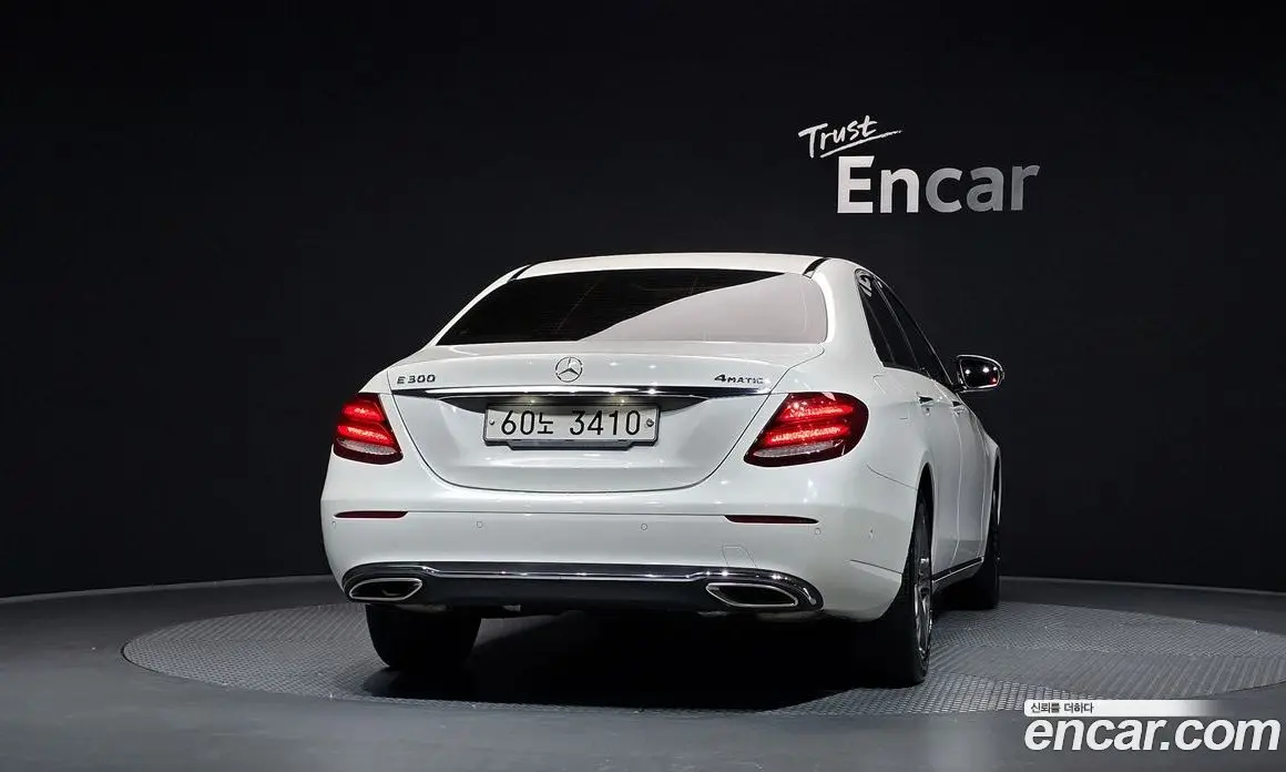 Mercedes-Benz E-Class 2017 2.0 автомат (гидро), фото 4