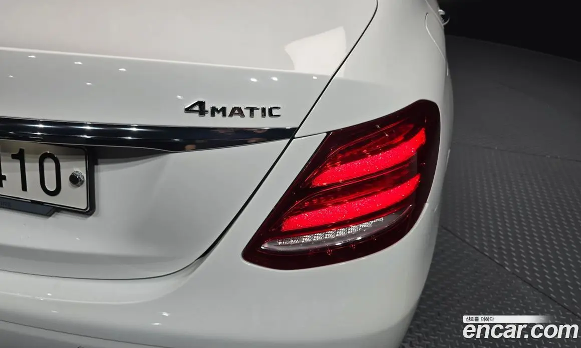 Mercedes-Benz E-Class 2017 2.0 автомат (гидро), фото 9