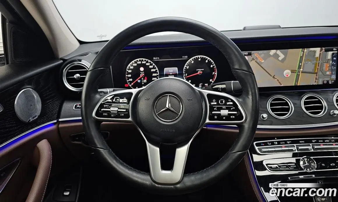 Mercedes-Benz E-Class 2018 2.0 автомат (гидро), фото 19