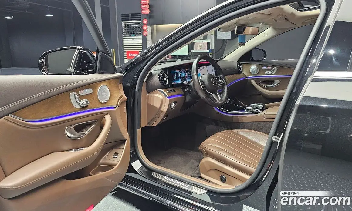 Mercedes-Benz E-Class 2019 2.0 автомат (гидро), фото 12 Mercedes-Benz E-Class 2019 2.0 автомат (гидро), фото 12
