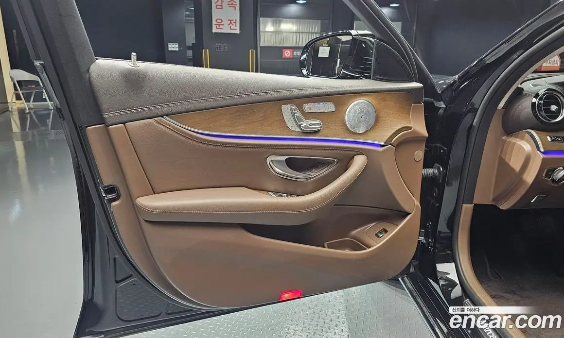 Mercedes-Benz E-Class 2019 2.0 автомат (гидро), фото 13 Mercedes-Benz E-Class 2019 2.0 автомат (гидро), фото 13