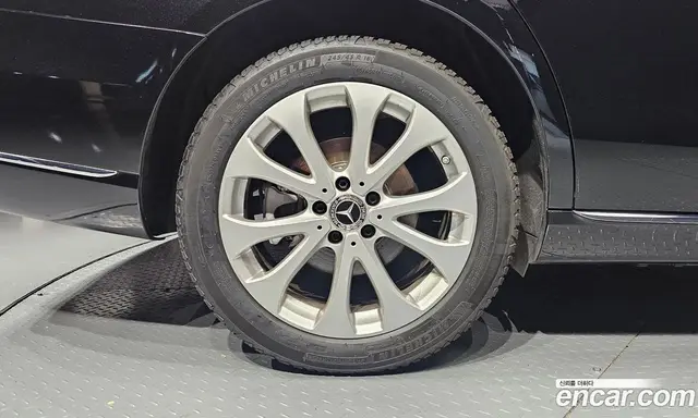 Mercedes-Benz E-Class 2019 2.0 автомат (гидро), миниатюра 4 Mercedes-Benz E-Class 2019 2.0 автомат (гидро), миниатюра 4