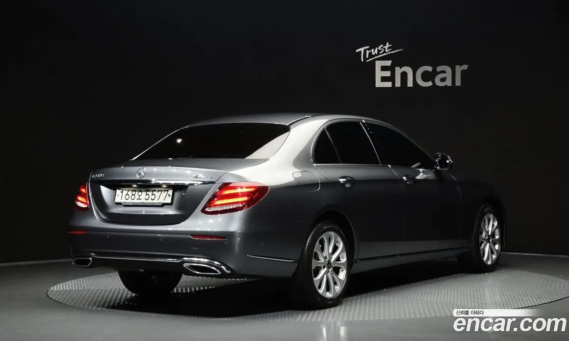Mercedes-Benz E-Class 2020 1.9 автомат (гидро), фото 1 Mercedes-Benz E-Class 2020 1.9 автомат (гидро), фото 1