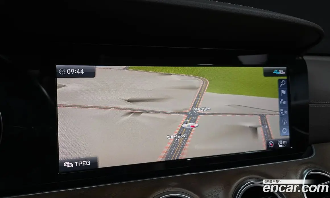 Mercedes-Benz E-Class 2020 1.9 автомат (гидро), фото 20 Mercedes-Benz E-Class 2020 1.9 автомат (гидро), фото 20