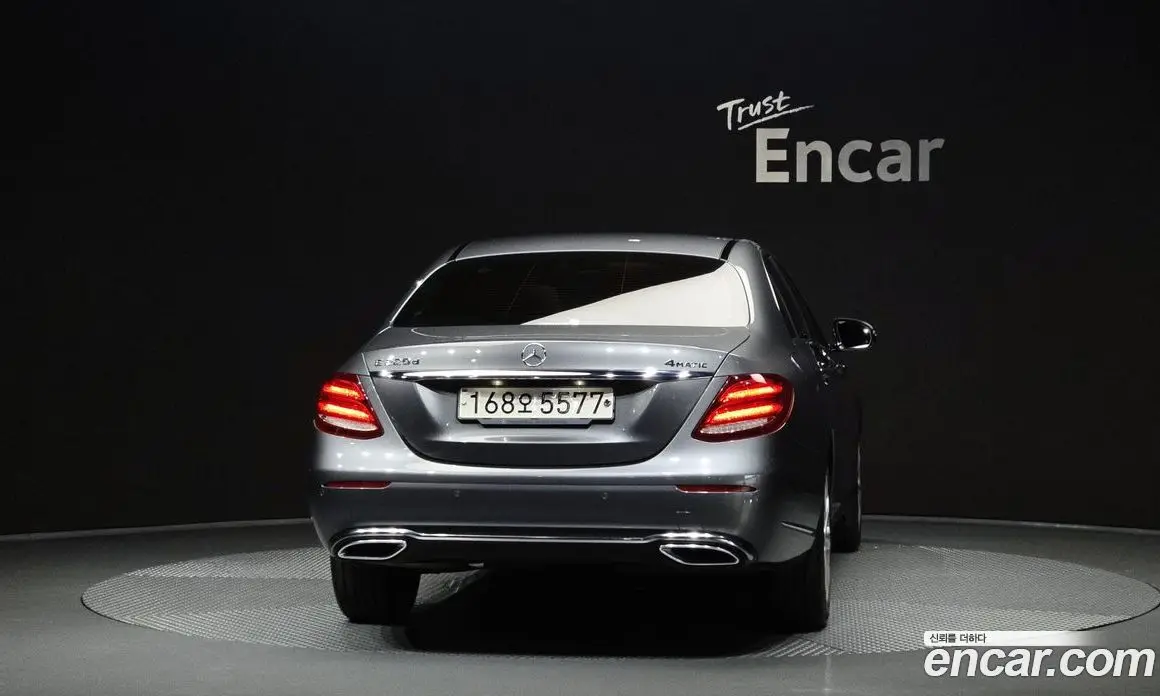 Mercedes-Benz E-Class 2020 1.9 автомат (гидро), фото 3 Mercedes-Benz E-Class 2020 1.9 автомат (гидро), фото 3