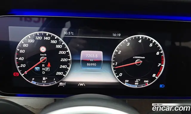 Mercedes-Benz E-Class 2020 2.0 автомат (гидро), миниатюра 10