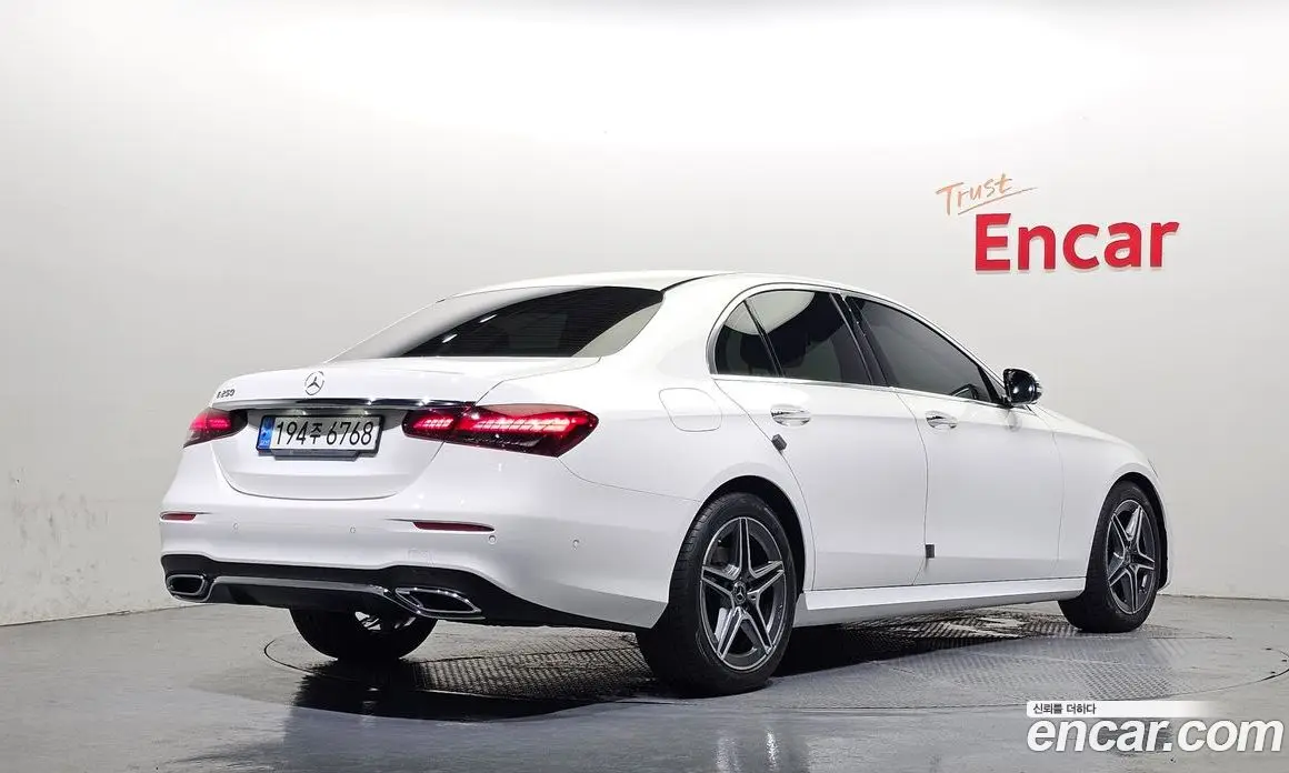 Mercedes-Benz E-Class 2022 2.0 автомат (гидро), фото 2 Mercedes-Benz E-Class 2022 2.0 автомат (гидро), фото 2