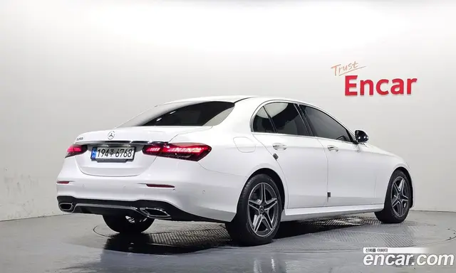 Mercedes-Benz E-Class 2022 2.0 автомат (гидро), миниатюра 2 Mercedes-Benz E-Class 2022 2.0 автомат (гидро), миниатюра 2
