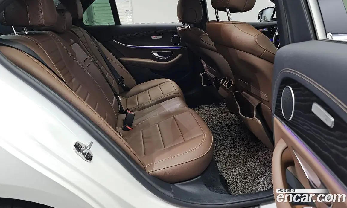 Mercedes-Benz E-Class 2022 2.0 автомат (гидро), фото 17 Mercedes-Benz E-Class 2022 2.0 автомат (гидро), фото 17