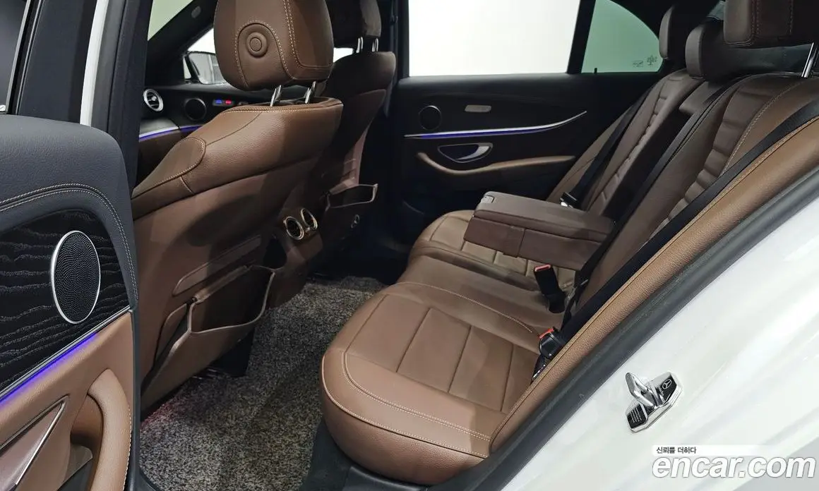 Mercedes-Benz E-Class 2022 2.0 автомат (гидро), фото 18 Mercedes-Benz E-Class 2022 2.0 автомат (гидро), фото 18