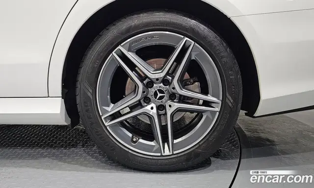 Mercedes-Benz E-Class 2022 2.0 автомат (гидро), миниатюра 7 Mercedes-Benz E-Class 2022 2.0 автомат (гидро), миниатюра 7