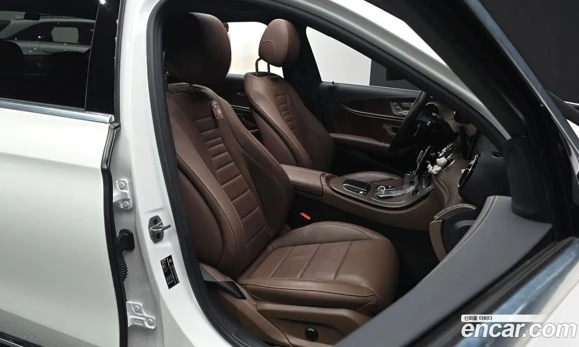 Mercedes-Benz E-Class 2022 2.0 автомат (гидро), фото 15 Mercedes-Benz E-Class 2022 2.0 автомат (гидро), фото 15