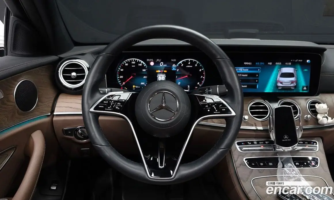 Mercedes-Benz E-Class 2022 2.0 автомат (гидро), фото 19 Mercedes-Benz E-Class 2022 2.0 автомат (гидро), фото 19