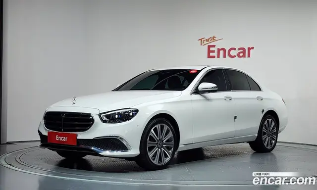 Mercedes-Benz E-Class, 2023, 49 674 км