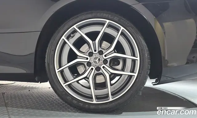 Mercedes-Benz E-Class 2023 2.0 автомат (гидро), миниатюра 6